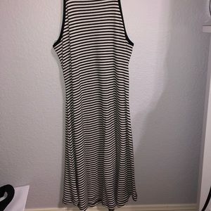 ribbed black and white stripes